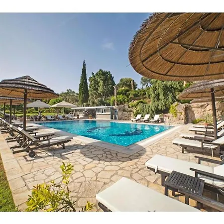 Lägenhetshotell Corfu Club Family House