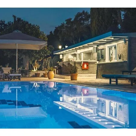 Corfu Club Family House Lägenhetshotell 4*